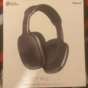 These headphones are amazing